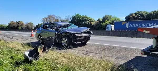 Pedro Severino e Pedro Castro, jogadores do sub-20 do Red Bull Bragantino, se envolvem em acidente na Anhanguera.